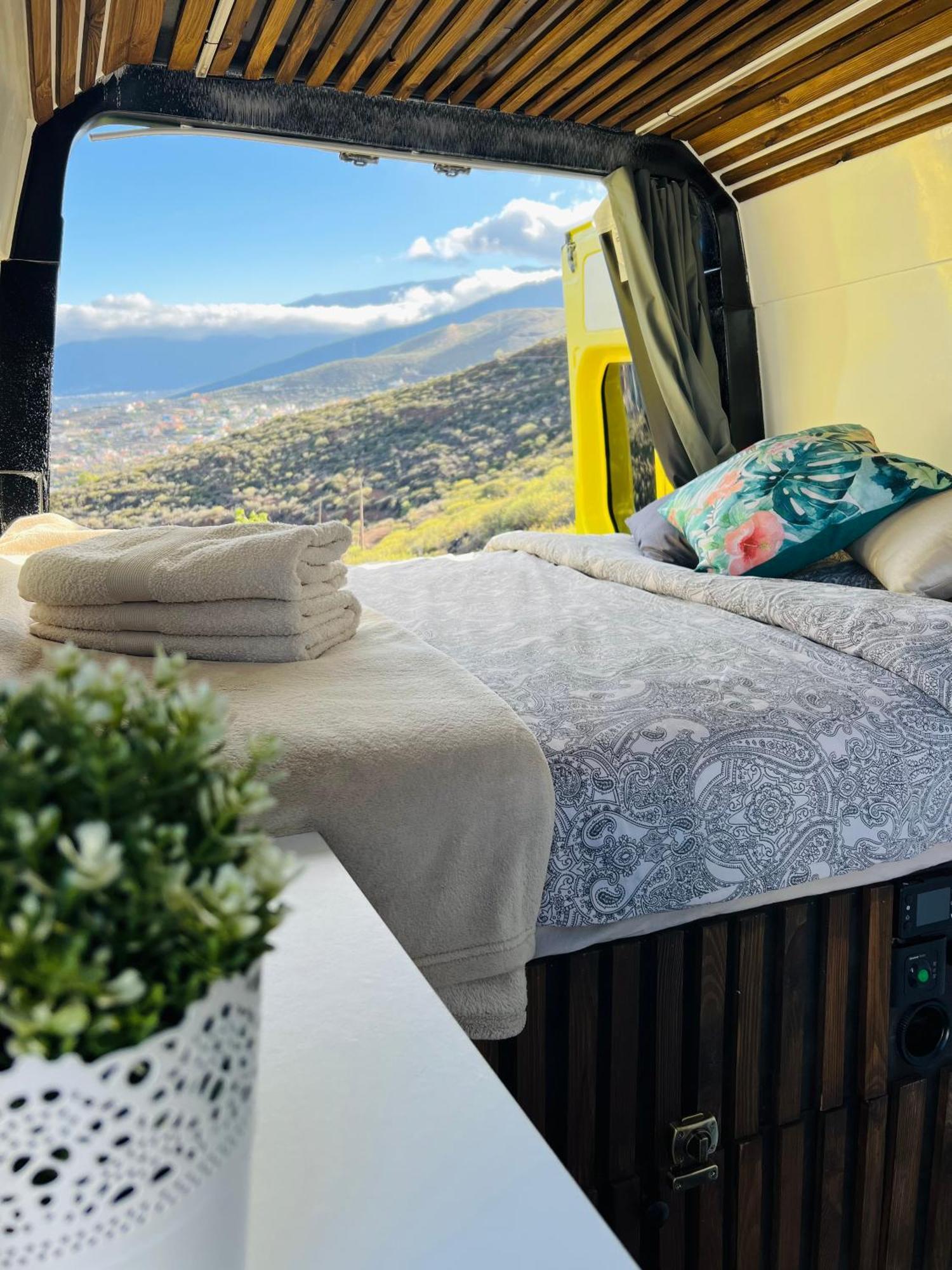 On Road- Feel Freedom With Campervan! Guincho  ภายนอก รูปภาพ