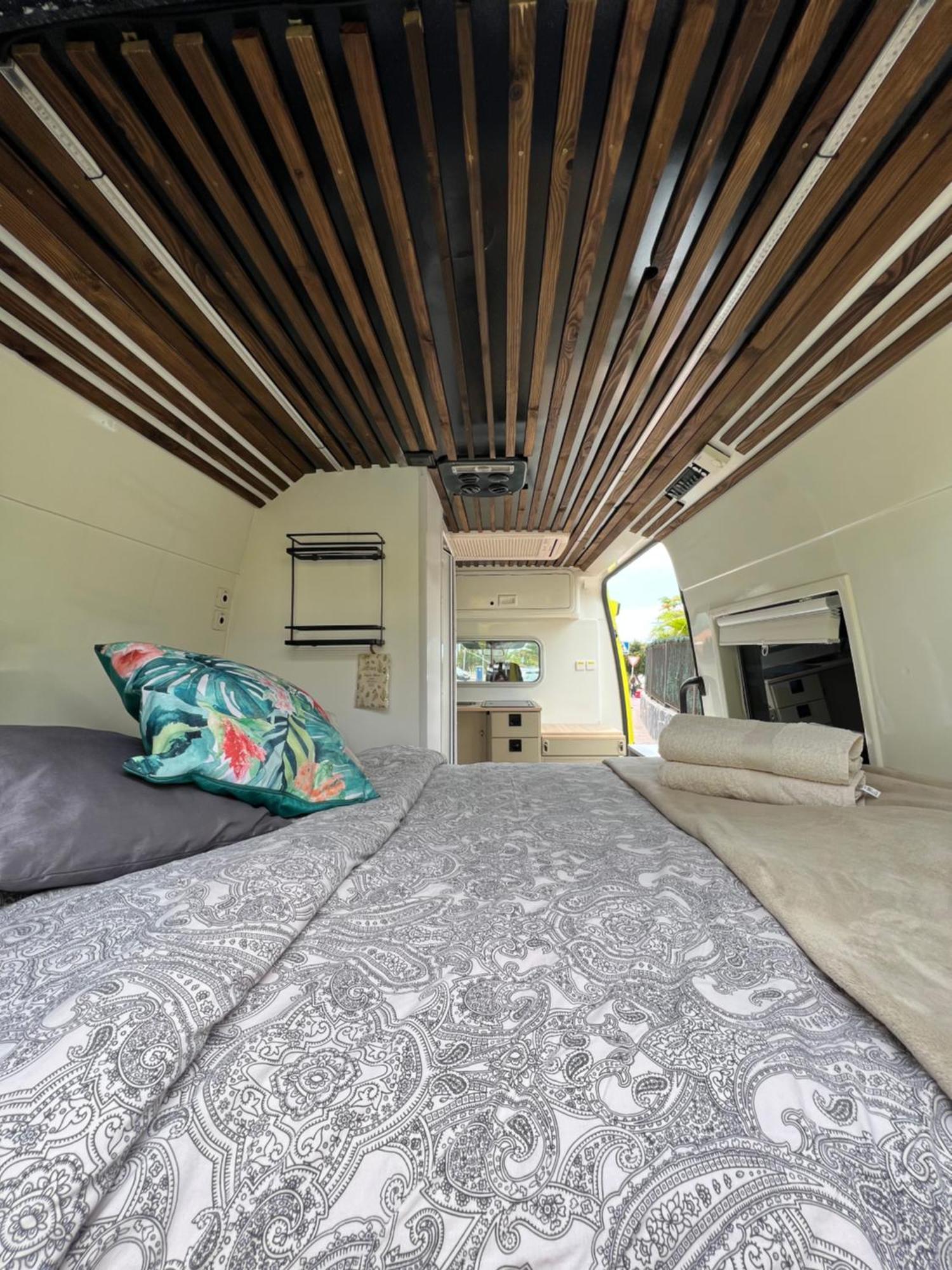 On Road- Feel Freedom With Campervan! Guincho  ภายนอก รูปภาพ